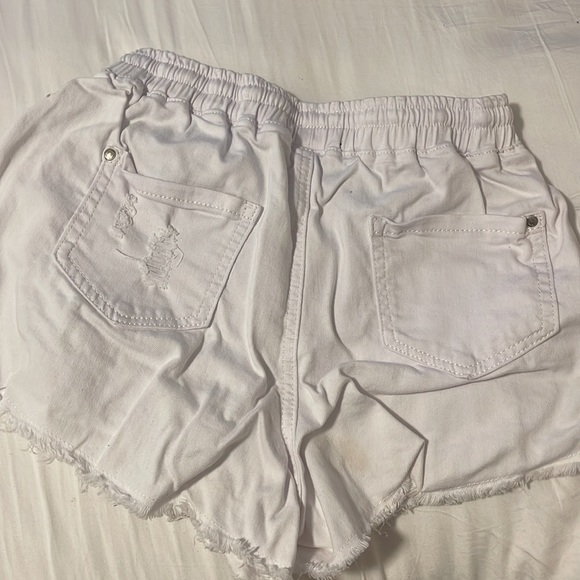 Draw String Denim Shorts - Picture 3 of 4